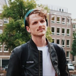 Meet your Posher, Musicby